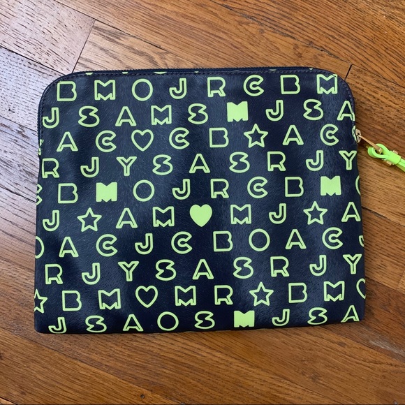 Marc by Marc Jacobs logo iPad case/clutch - Picture 4 of 9